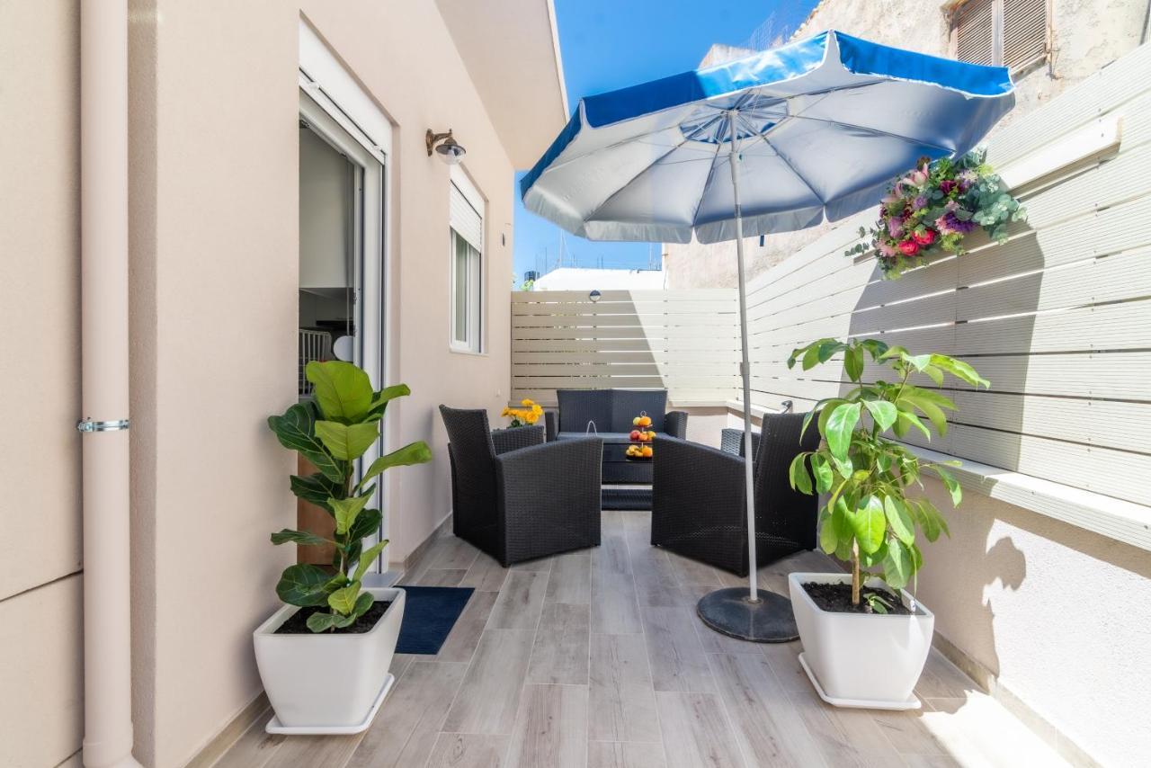 Sophia'S Comfortable Home With A Private Backyard Gazi Exterior foto