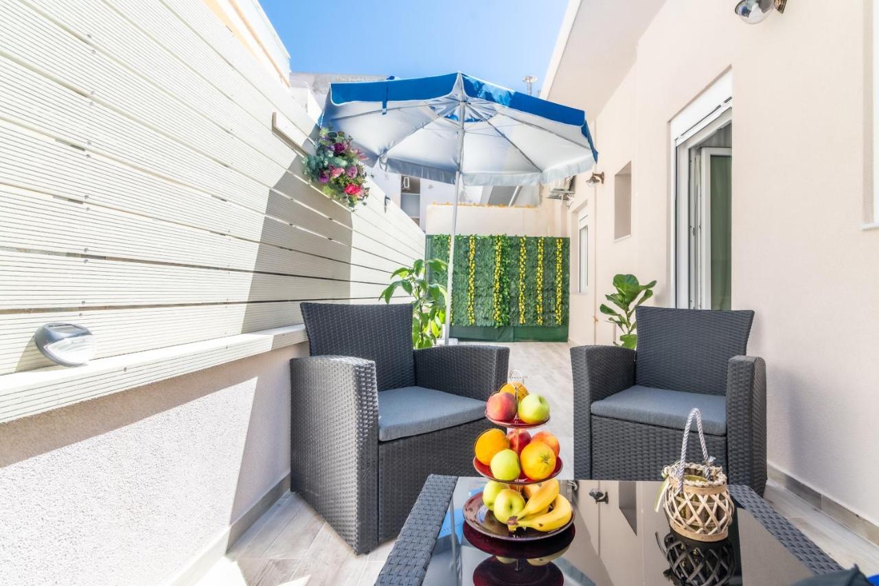 Sophia'S Comfortable Home With A Private Backyard Gazi Exterior foto